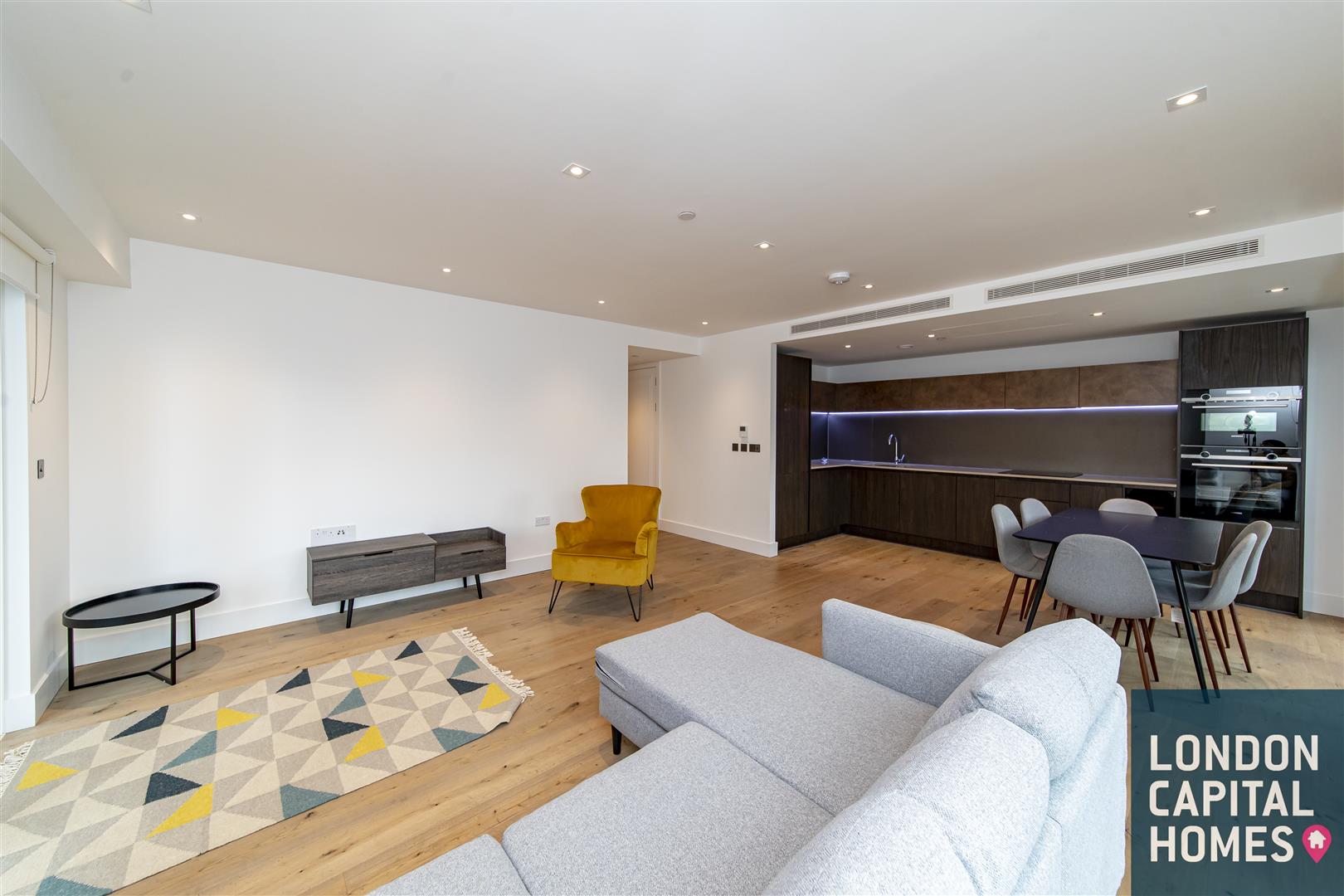 3 bed property in 7A Exchange Gardens, London